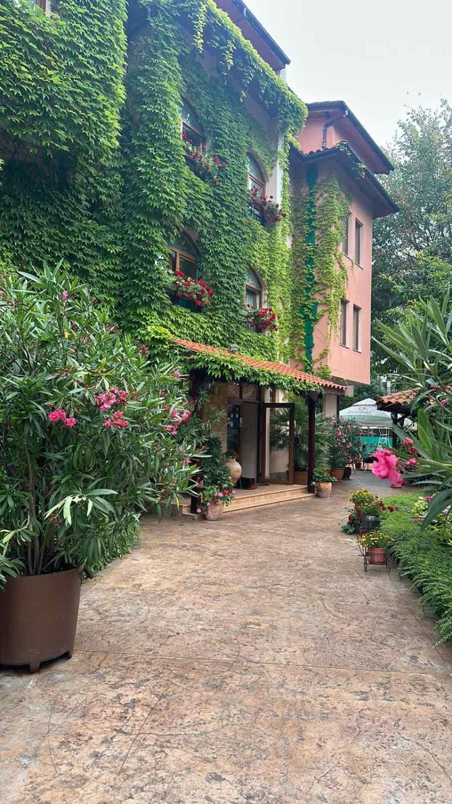 Oleander House And Tennis Club Sunny Beach Ngoại thất bức ảnh