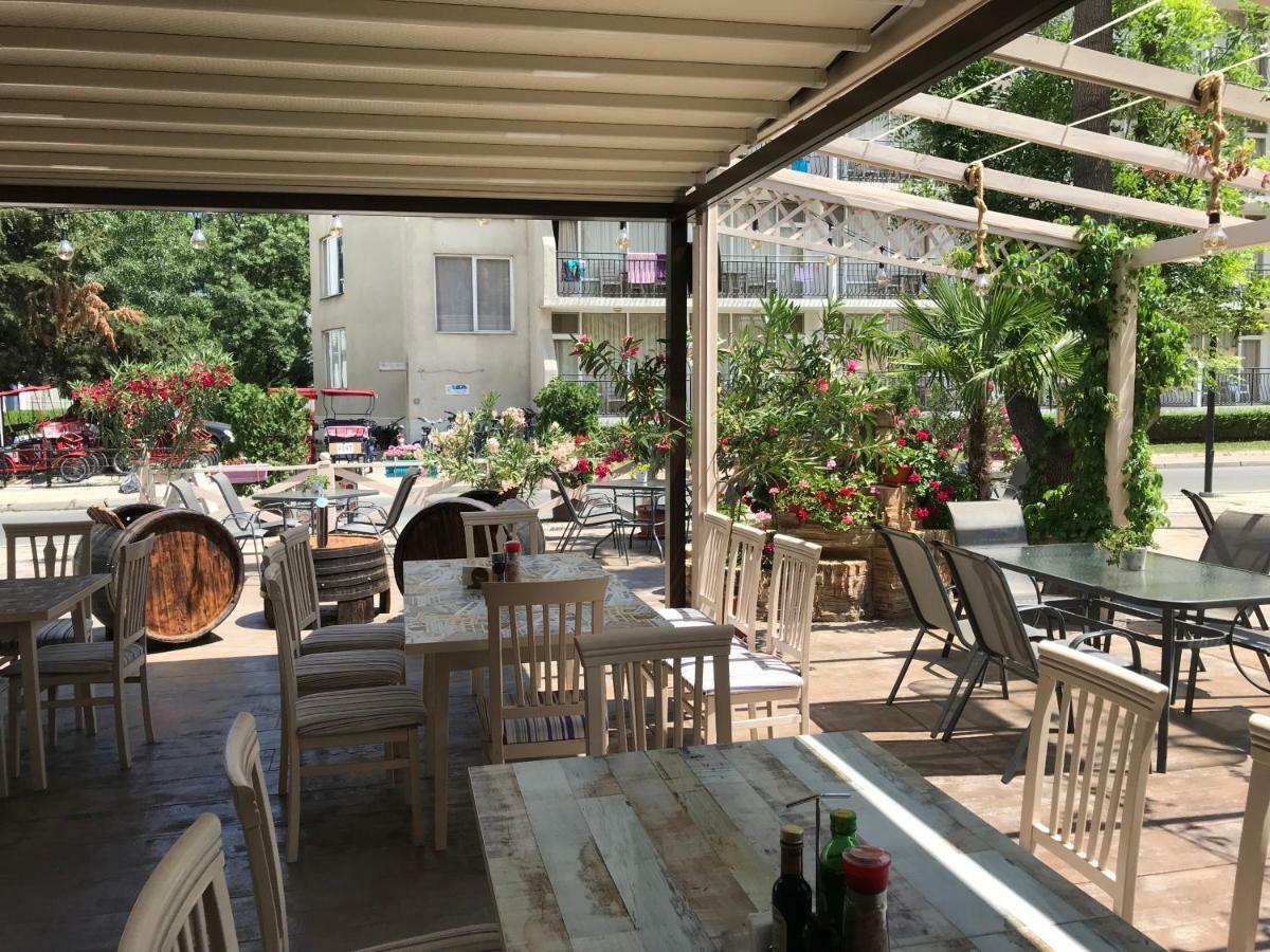 Oleander House And Tennis Club Sunny Beach Ngoại thất bức ảnh